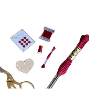 Ensemble Rouge de 5 miniatures de mercerie