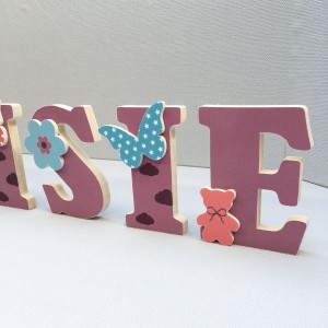 Lettres à poser, lettres prénom en Bois et tissu imprimé, prénom pour chambre enfant motifs Mauve, Violet, Turquoise, rouge